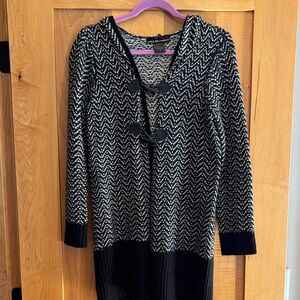 united states sweaters Black and White Knit Sweater